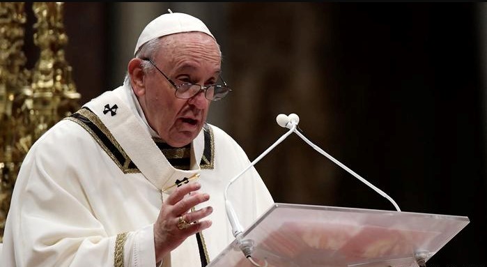Critica Papa Francisco violencia contra las mujeres en la primera misa de 2022