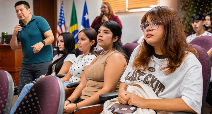 FEIyPP-UAS recibe a 130 jóvenes con formación práctica y vinculación internacional